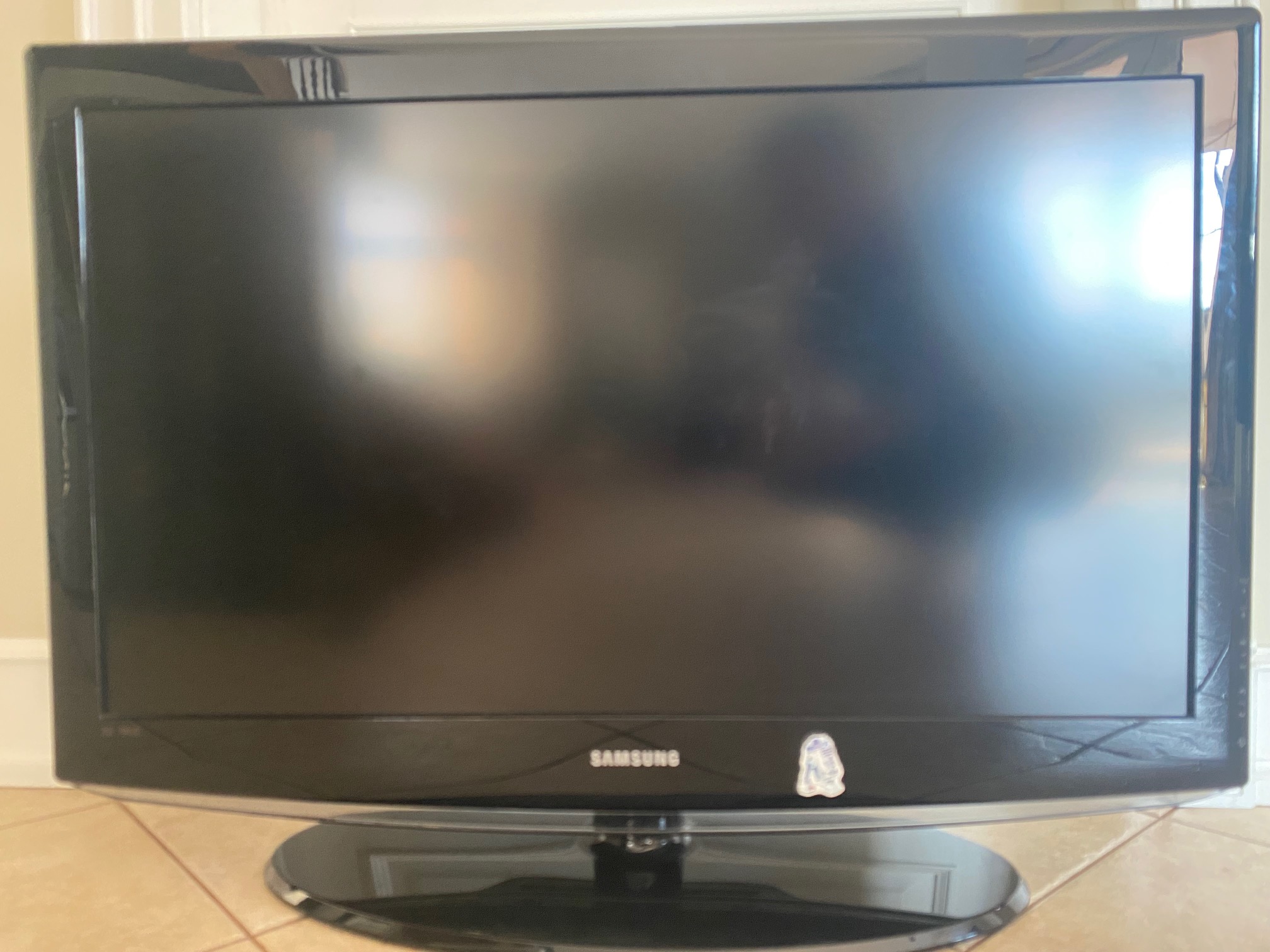 Telewizor Samsung 37 cali + uchwyt